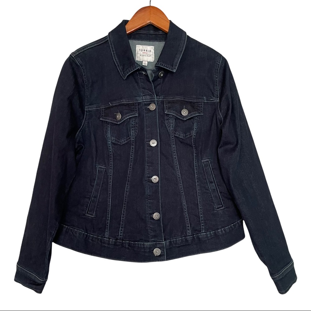 Torrid Blue Jean Denim Jacket Button Front Trucker Women’s Size 1 1X